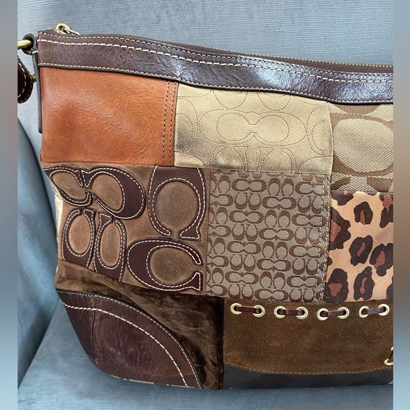 EUC Coach, beautiful leather original patchwork, design bag, 16”Wx11”Hx4”D - Picture 5 of 17